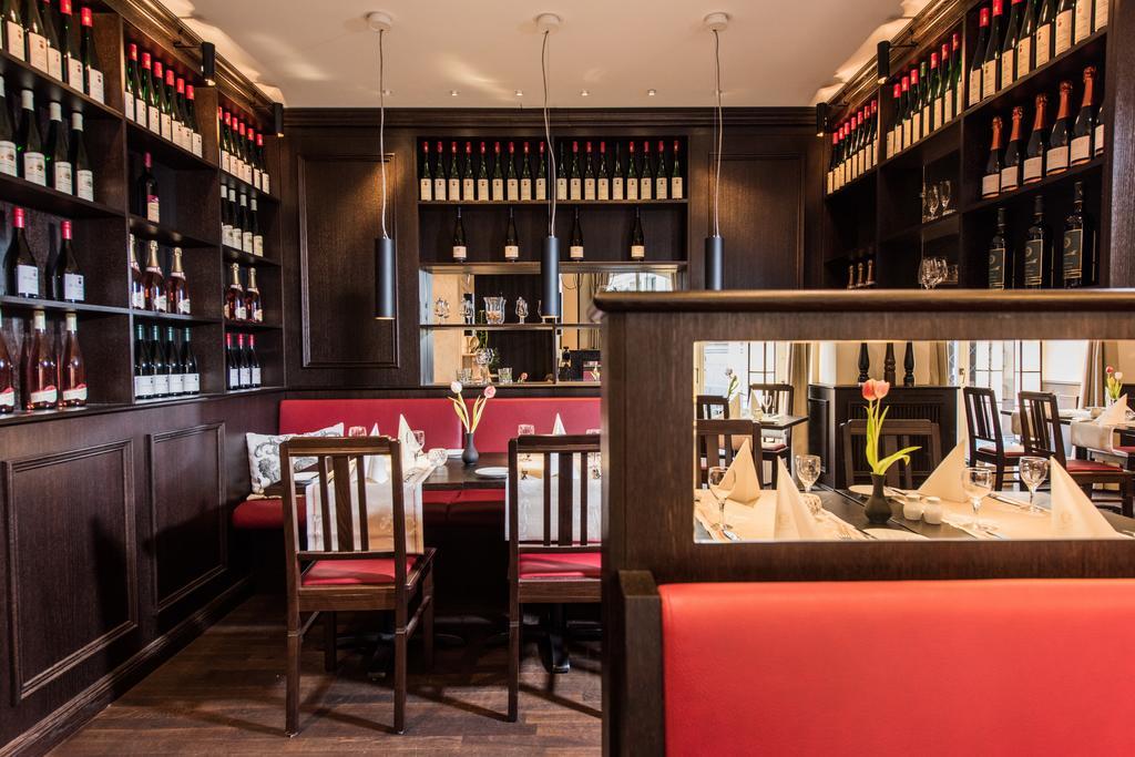 Hotel Goldener Loewe ไมเซน ภายนอก รูปภาพ