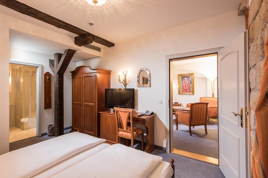 Hotel Goldener Loewe ไมเซน ภายนอก รูปภาพ