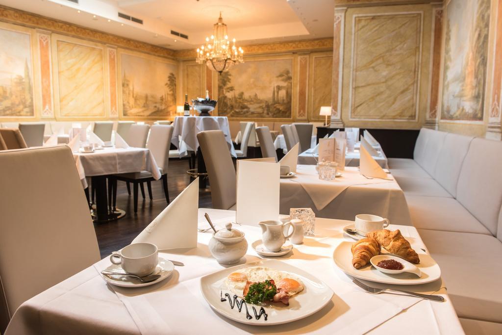 Hotel Goldener Loewe ไมเซน ภายนอก รูปภาพ